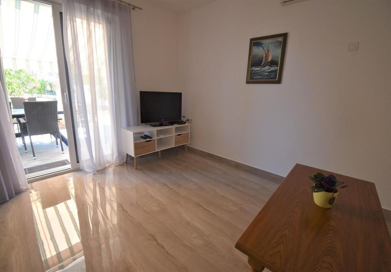 Holiday Home Branka - 80 M From Beach Vir Exterior photo