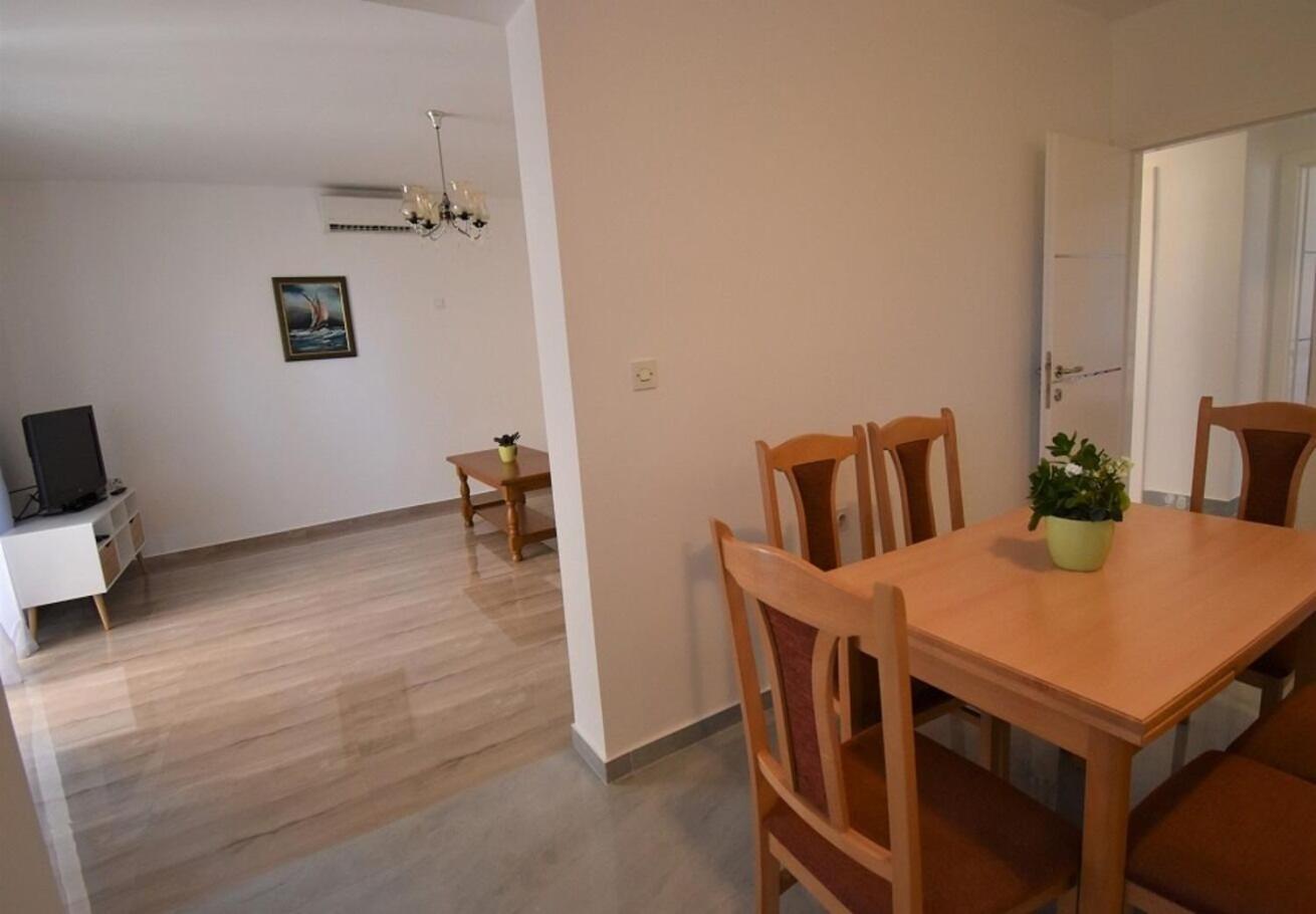 Holiday Home Branka - 80 M From Beach Vir Exterior photo