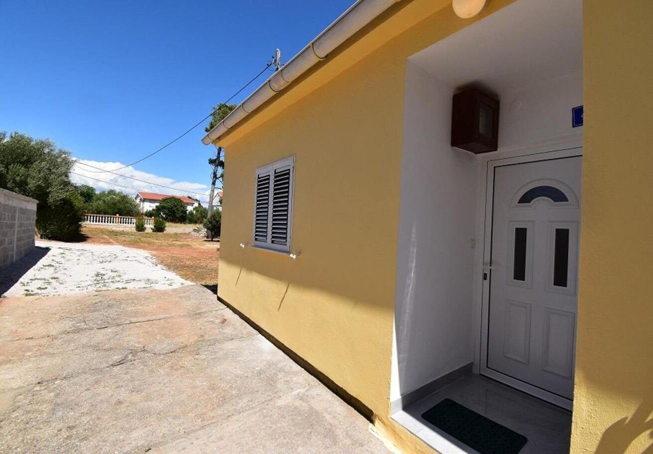 Holiday Home Branka - 80 M From Beach Vir Exterior photo